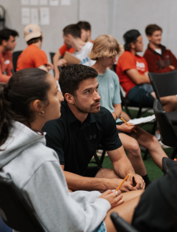 Alexandre Beaudoin-Faubert président-fondateur et kinésiologue d'entrainement athlétique de chez Entrainement Peak durant le camp Peak